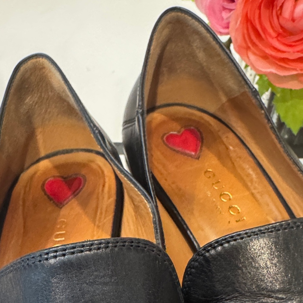 Authentic Gucci Women's Black Leather Loafers with Green and Red Stripes - Picture 11 of 15